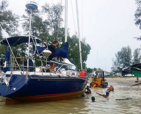Tiama getting hauled out by Thai style